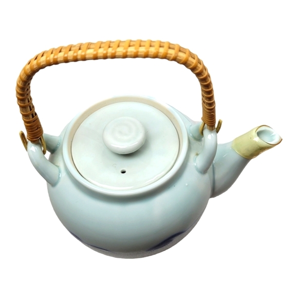 Vintage‎ Japanese Blue Koi Fish Hand Painted  Ceramic Teapot With Bamboo Handle - Picture 3 of 10